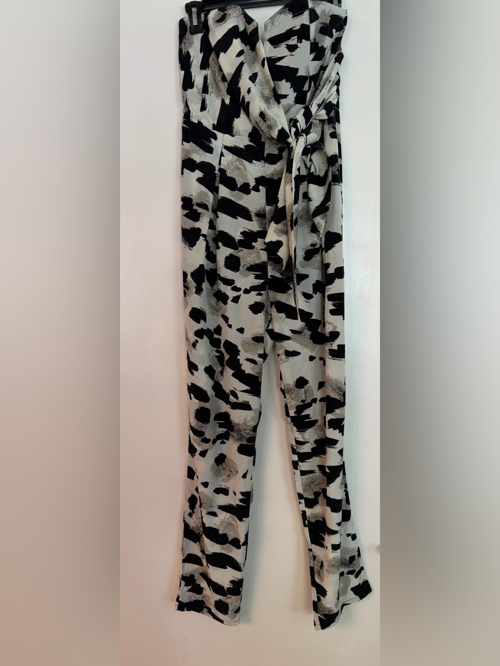 Mustard Seed Black and Beige Abstract Wide-Leg Jumpsuit with Tie Waist